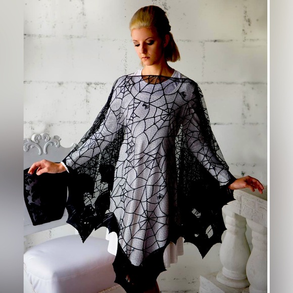 NWT Spooky Season Cobwebs & Bats Lace Poncho. 58 x 58 - Picture 1 of 4